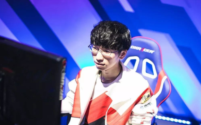 多有经验的 多有经验的